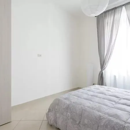 La Casa Degli Angeli Holiday home Rome